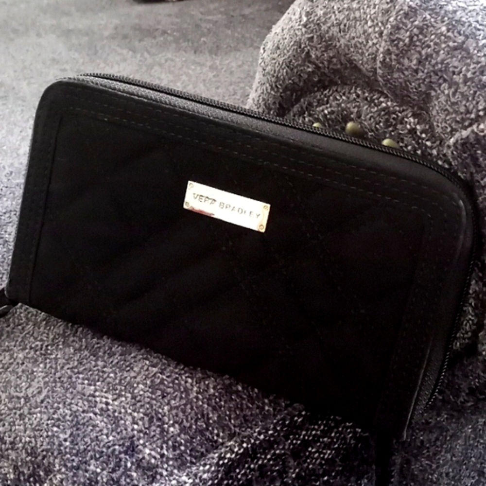 Vera Bradley Black Wallet.. lots of compartments, nice condition.
